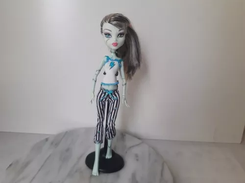 SORTIDO BONECAS MONSTER HIGH MORTAS DE SONO MATX4514