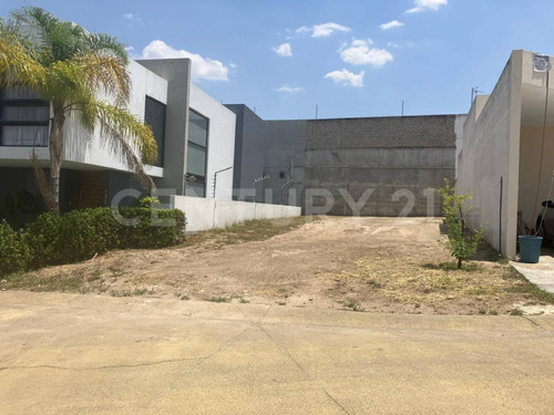 Terreno En Venta En Valle Imperial.