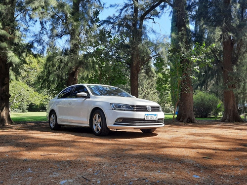 Volkswagen Vento 2.5 Luxury 170cv 2017