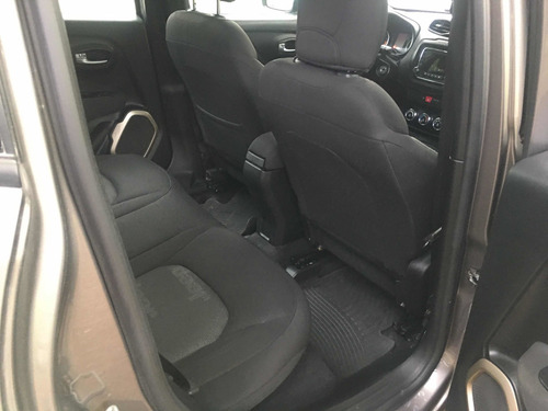 Imagen 7 de 9 de Jeep Renegade 1.8 Sport 2017
