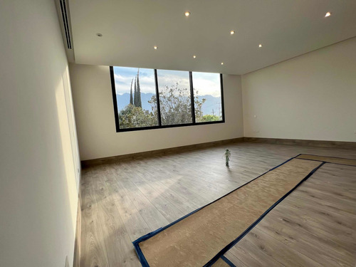Imagen 20 de 30 de Casa En Fuentes Del Valle En Venta