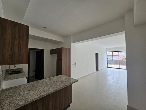 Apartamento En Venta En Mirador Norte, Santo Domingo, 95m2, 2 Hab. 2 Parqueos, Exclusivo Complejo Con Todas Las Comodidades Que Ofrece, Zona Tranquila, Seguridad, Oportunidad De Invertir En Tu Sueño.