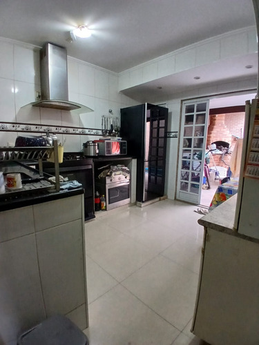 Casa Dúplex Em Condomínio Com 2quartos Sendo Uma Suíte