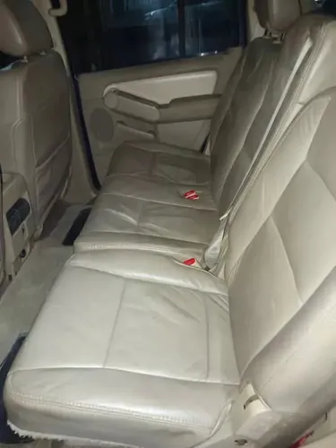 Ford Explorer Eddie Bauer