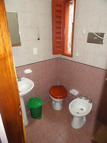 Dos Duplex Sobre Calle Gomez Portinho