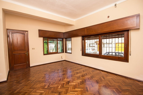Imagen 3 de 17 de Venta Padron Unico Zona Buceo. 5 Dormitorios, Patio, Muy Buen Estado, Gge X2
