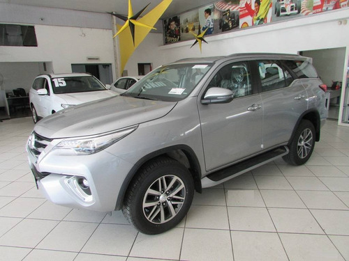 Toyota Hilux Sw4 2.8 D-4d Turbo Diesel Srx 7l 4x4