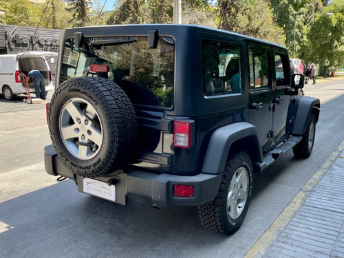 Imagen 4 de 13 de Jeep Wrangler 3.6 Unlimited Sport Auto 4wd