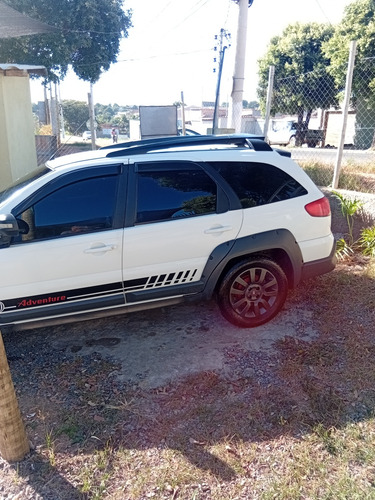 Fiat Palio Adventure 1.8 16v Locker Flex 5p