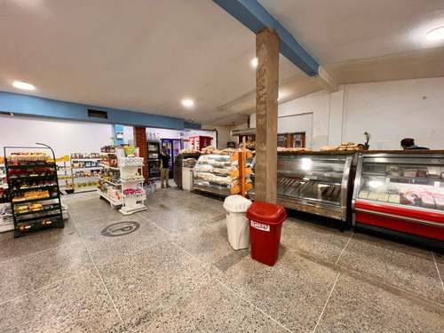 Epcv-049 Zona Oeste Panadería Sector Amparo