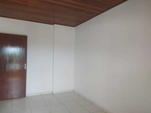 Imagem 10 de 13 de Casa 125 M² Próximo Ao Centro De Ibiúna - Cód.181