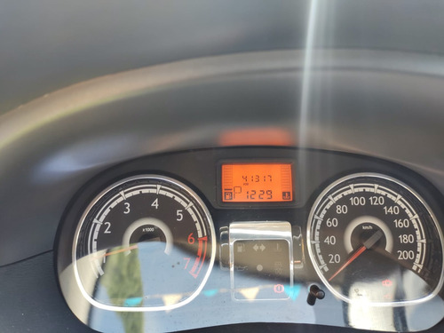 Imagen 10 de 13 de Renault Sandero 2014