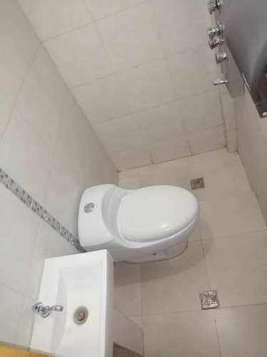 Imagen 5 de 19 de En Venta Clinica Quirurgica, Nueva Barcelona