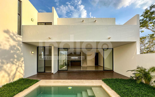 Casa En Venta En Mérida Modelo Mantra En Privada Plenum, Cholul