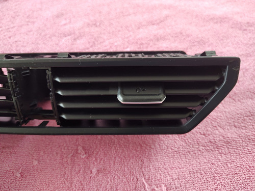 Ventilas Difusores De Aire Jetta Mk7 Centrales 2019-2022 (Usado)