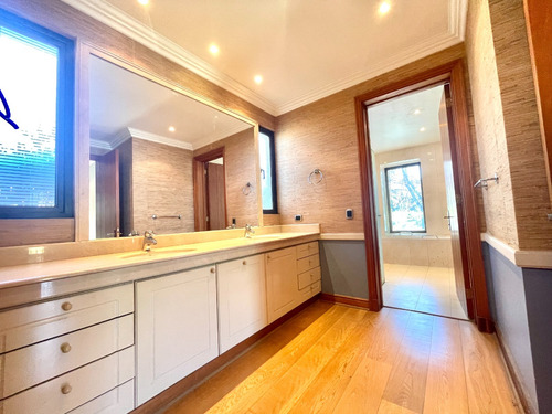Los Nogales, Impecable Casa, Norte, Amplios Espacios, 7d 6b