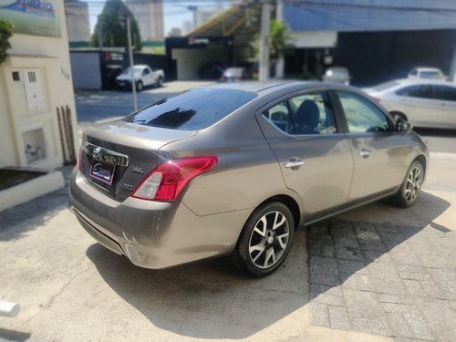 Nissan Versa 1.6 16V FLEX SL 4P XTRONIC