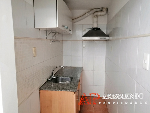 Apartamento De Dos Dormitorios En Linda Ubicación En Brazo Oriental!!!!!