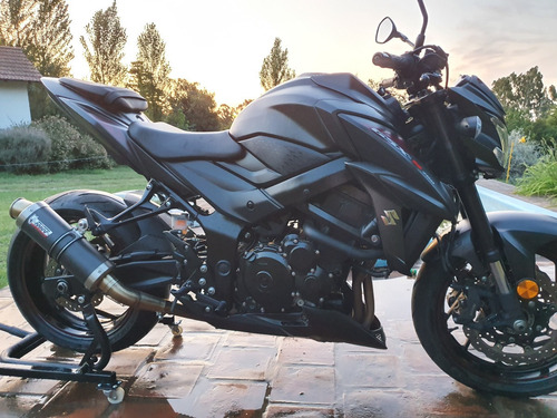 Suzuki Gsxs 750