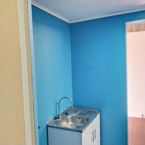 Casa En Venta Comuna De Quinta Normal, Cerca De Carrascal
