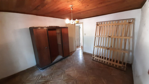 Imagen 10 de 10 de Casa A Reciclar En Claromcó - En 18 E/ 13 Y 15