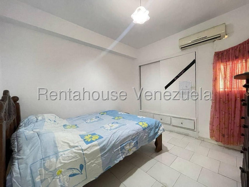 Rent-a-house Vendo Hermoso Apartamento, San Agustín, Maracay, Estado Aragua, 25-9386 Gf.