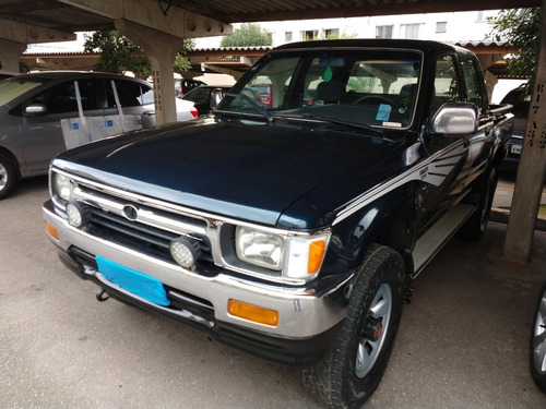 Toyota Hilux Sr5 2.8 Diesel 4x4 1998 Quadrada