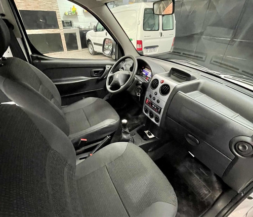 Imagen 12 de 24 de Peugeot Partner Furgón Confort 1.6