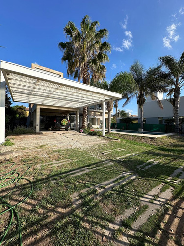 Se Vende Casa En Valle Escondido Los Arboles