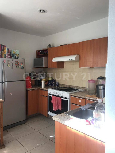 Imagen 3 de 9 de Casa En Venta En Parques Del Palmar, Tlaquepaque