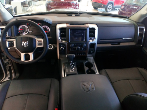 Ram 1500 Laramie 4x4 At6 5.7l Hemi V8 La Mas Equipada