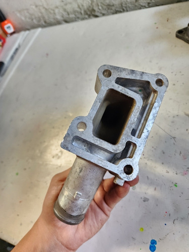 Toma De Agua Con Bulbo Sensor Aveo Ng 1.5 18-22 (Usado)