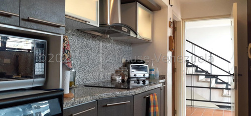 Imagen 5 de 8 de Apartamento Venta Clnas Valle Arriba Mls #22-8660 Amplio Y Fresco Apartamento, Cerca Del Centro Comercial, Con Facil Acceso Por La Autopista De Prados, Por Valle Arriba