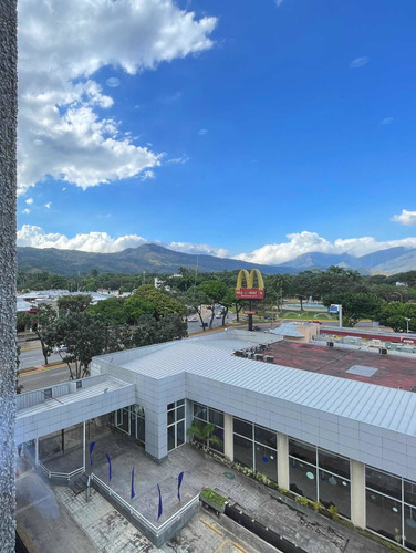 Imagen 23 de 29 de Oficina En Alquiler Torre Stratos 55 Mts2 Totalmente Equipada Av Bolivar Norte Valencia Trato Directo Con El Propietario.