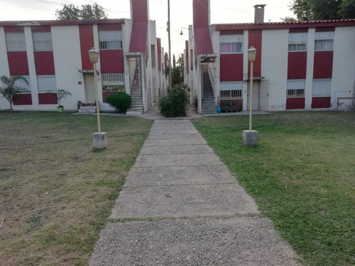 Venta - Pqe Capital Sud - 3 Dorm - 2 Baños Complejo Cerrado - Aconquija 3100