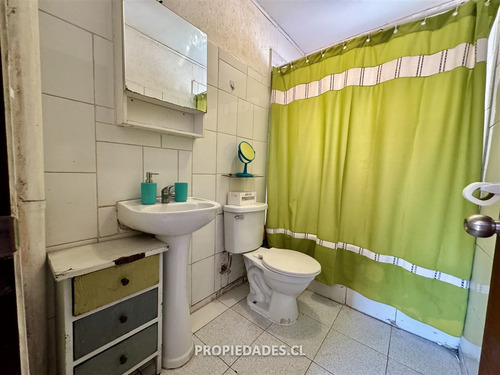 Casa En Venta De 3 Dorm. En Lo Barnechea