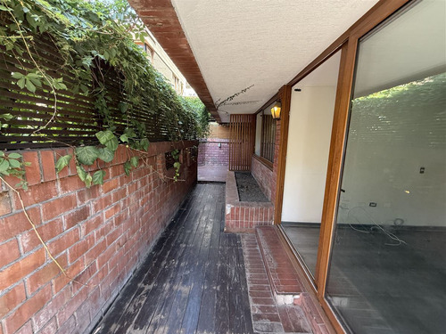 Departamento En Venta De 2 Dorm. En Las Condes