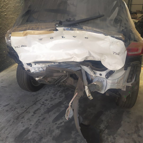 Imagem 7 de 11 de Volvo Xc40 Suv