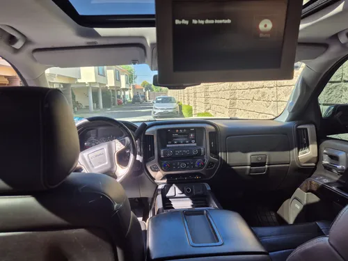 GMC Sierra 6.2 Crew Cab Denali Dvd At