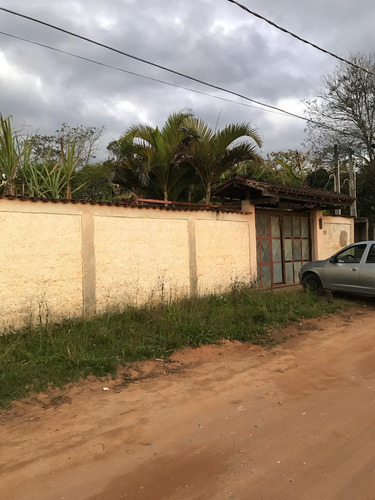 Imagem 4 de 13 de Vendo Chácara Em Biritiba Mirim, Bem Localizada.