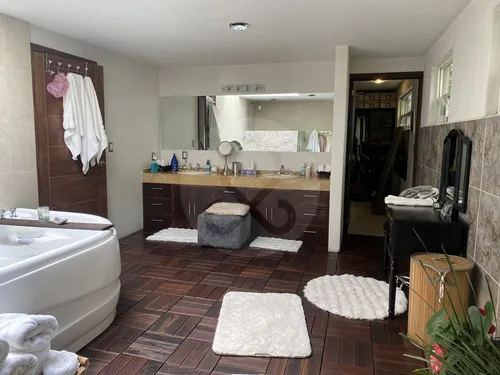 Casa En Venta En Lomas Country Club