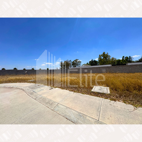 Terreno En Venta En Taray Royal Club Frente A Universidad Mondragon