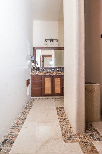 Imagen 9 de 29 de Elegante Y Acogedora Casa En Residencial Campestre, Cancún