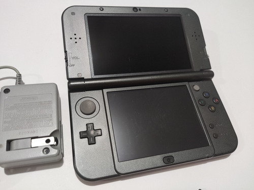 Nintendo New 3ds Xl Standard Gris Titanium + 128gb+ Cargador