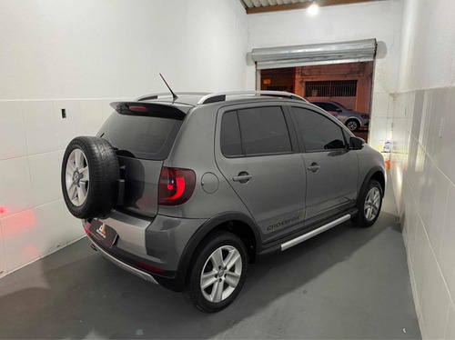 Imagem 3 de 7 de Volkswagen Crossfox 2011 1.6 Vht Total Flex 5p