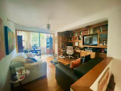 Vendo Apartamento En La Parte Baja De El Poblado