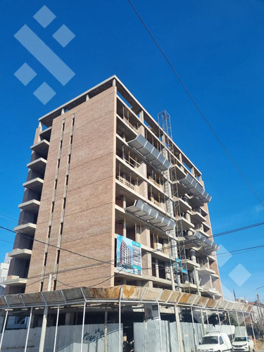 Departamento De Dos Dormitorios En Venta - Neuquén Capital