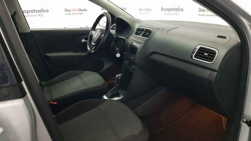 Imagen 14 de 15 de Volkswagen Vento 2020 4p Highline L4/1.6 Aut
