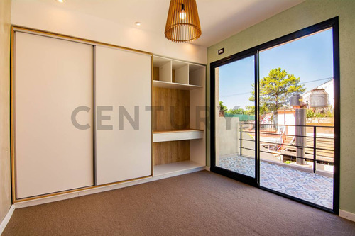 Venta Casa De 3 Dormitorio En Barrio Refinerias, Rosario | Canning 200