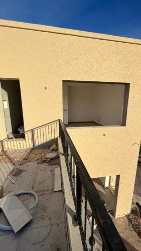 Imagen 20 de 29 de Casa En 2 Plantas A Estrenar